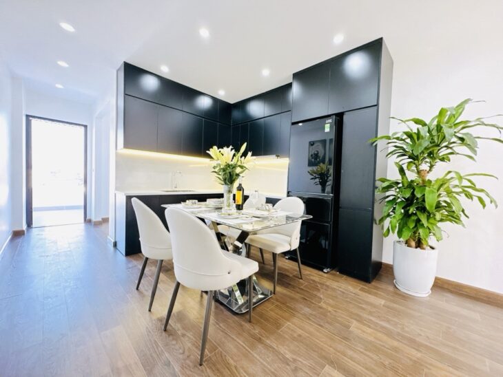 🏡 HÀNG HIẾM – Dương Văn Bé – 43m – 5 Tầng – Thang Máy – Lô Góc – Ô Tô VF3 Đỗ Cửa – 12.x Tỷ