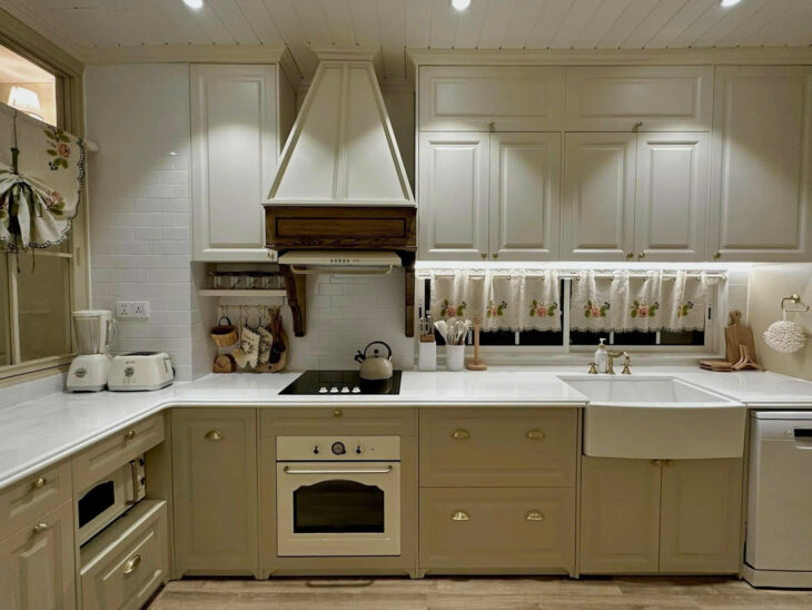 Siêu vị trí kinh doanh phố Tây Nha Trang – Nhà MT Nguyễn Thiện Thuật giá tốt