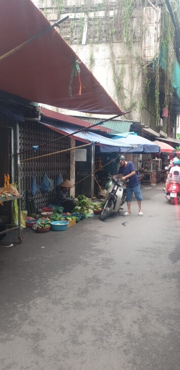 SIÊU HIẾM LẠC LONG QUÂN – MẶT NGÕ – KD SẦM UẤT – PHÙ HỢP XÂY TÒA NHÀ CHO TÂY THUÊ