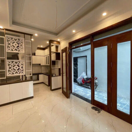 TT Bộ Công Nghiệp, Dốc Thọ Lão, 50m/200m, tầng 4, mặt tiền 5m, 2.15 Tỷ Hai Bà Trưng.