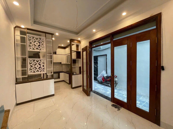 TT Bộ Công Nghiệp, Dốc Thọ Lão, 50m/200m, tầng 4, mặt tiền 5m, 2.15 Tỷ Hai Bà Trưng.