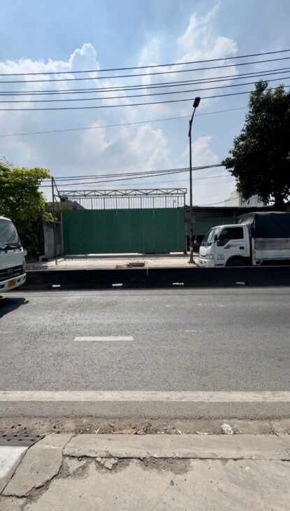 KHO XƯỞNG (20×63) MẶT TIỀN NGUYỄN VĂN BỨA CHO THUÊ GARA Ô TÔ – GIÁ 32 TỶ