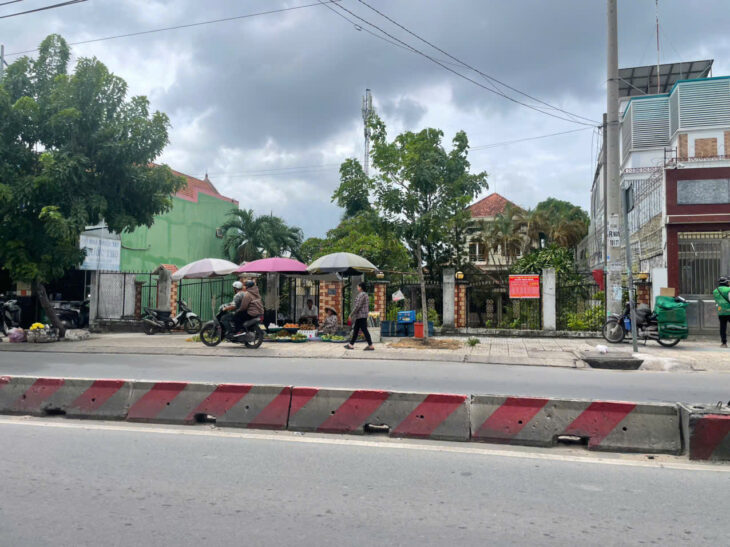 KHO XƯỞNG (20×63) MẶT TIỀN NGUYỄN VĂN BỨA CHO THUÊ GARA Ô TÔ – GIÁ 32 TỶ