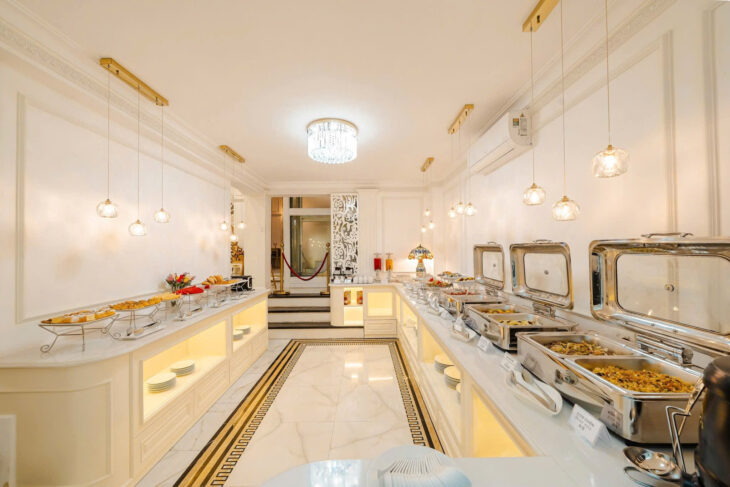 CHO THUÊ KHÁCH SẠN 80 PHÒNG VỊ TRÍ ĐẮC ĐỊA, CÁCH PHỐ CỔ CHỈ 5 PHÚT