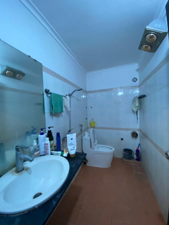 BÁN NHÀ TRUNG TÂM BỒ ĐỀ – 79M² – MẶT TIỀN 6.2M – 3 TẦNG – GIÁ 16 TỶ