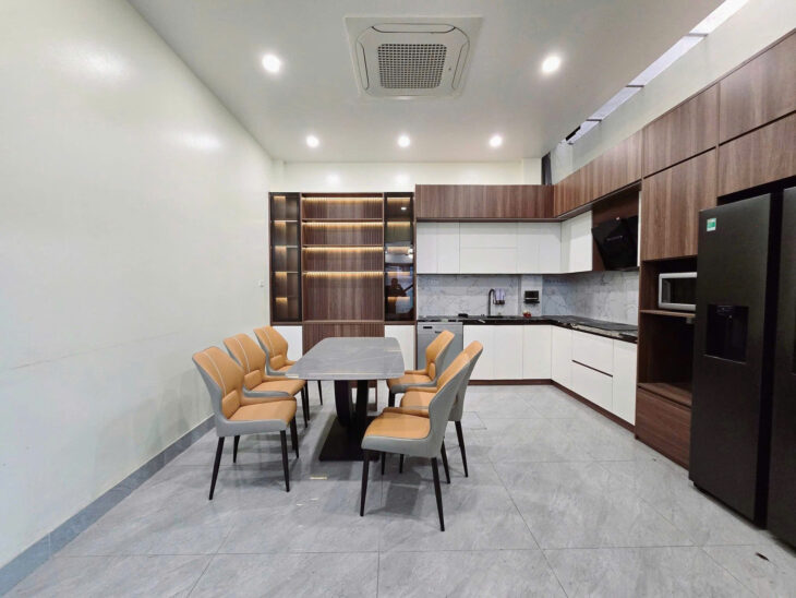 HIẾM!PHÂN LÔ,VỈA HÈ,3 LÀN OTO TRÁNH,T.MÁY HÀM NGHI,MỸ ĐÌNH,DT=70Mx5T,MT=5M,20.9ty