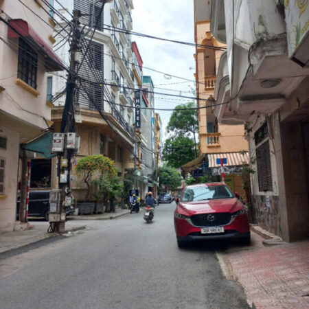 BÁN NHÀ HOÀNG NGÂN THANH XUÂN, PHÂN LÔ OTO TRÁNH VỈA HÈ KINH DOANH, 42M MT4.2 CHỈ 17.X TỶ