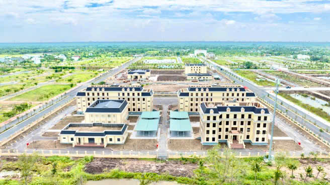 Sổ hồng trao tay những căn Nhà Phố 4 tầng Agora City 112m2 (7×18): 1,8 tỷ. Mr. Long 0931895958