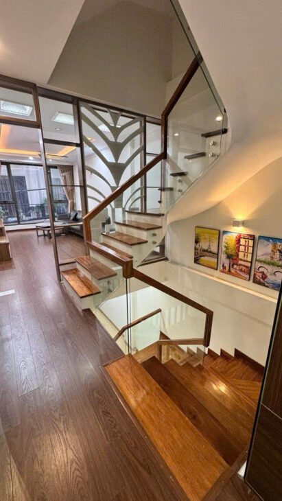 NHÀ MỚI Ô TÔ ĐỖ CỬA Nguyễn Sơn 50m2 X 5 Tầng 16.5 tỷ Long Biên.