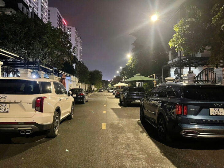 SHOPHOUSE NGOẠI GIAO ĐOÀN – 2 MẶT TIỀN – KINH DOANH SẦM UẤT – DÂN TRÍ CAO