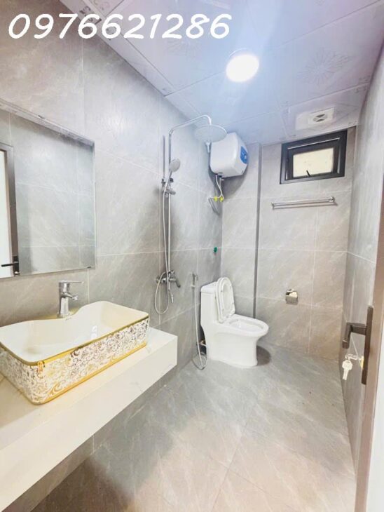 🏡 BÁN NHÀ LÔ GÓC SIÊU ĐẸP VIỆT HƯNG – 32M², MT 4M – GẦN PHỐ, Ô TÔ TRÁNH, KINH DOANH ĐỈNH – GIÁ 6X