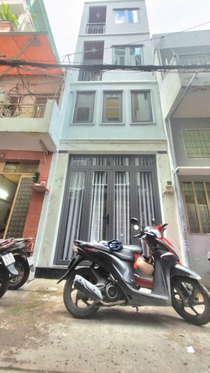 NHÀ ĐẸP TRUNG TÂM KHU VIP BÀN CỜ – NGUYỄN THIỆN THUẬT Q3 – HXH THÔNG SÁT Q1 – GIÁ NHỈNH 6 TỈ