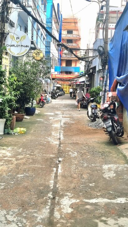 NHÀ ĐẸP TRUNG TÂM KHU VIP BÀN CỜ – NGUYỄN THIỆN THUẬT Q3 – HXH THÔNG SÁT Q1 – GIÁ NHỈNH 6 TỈ