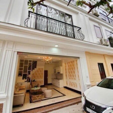 32M² – NGÕ 206 CỔ LINH (ĐÀM QUANG TRUNG) – MẶT TIỀN 4.9M – 5 TẦNG – Ô TÔ ĐỖ CỬA – GẦN CẦU VĨNH TUY,