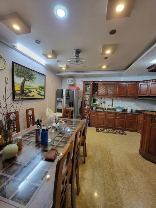 Chính chủ cần bán gấp Liền kề Lacasta văn Phú 72 m 5 tầng nhà đẹp ở luôn ở kd 20 tỷ