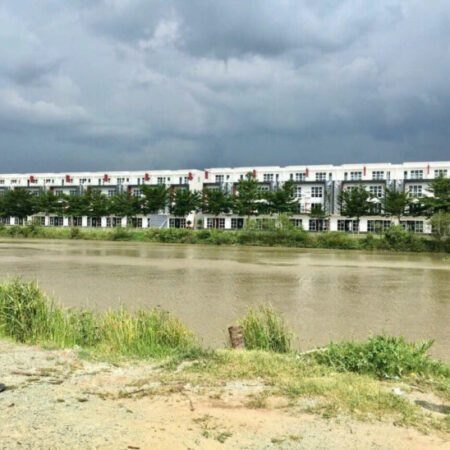 Kẹt tiền nên bán lô đất biệt thự ngay Sông Rạch Chiếc – đường số 1 , Long Trường – Quận 9 – TP.