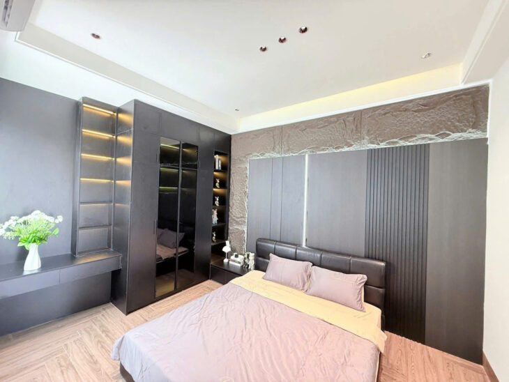 SIÊU PHẨM, BÁN NHÀ NGỌC THUY LONG BIÊN, THANG MÁY, OTO VÀO NHÀ, FULL NỘI THẤT,45M KINH DOANH