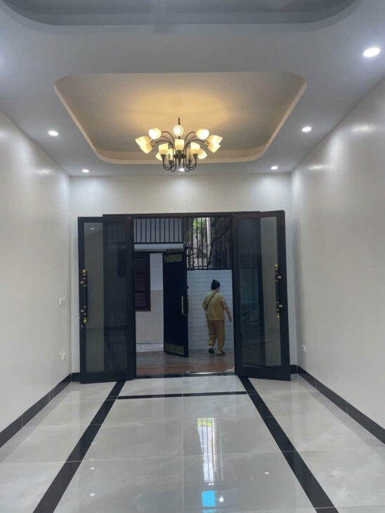 ???? Bán nhà đẹp Ngọc Lâm Long Biên 45m² x 5T, full nội thất, ô tô đỗ cửa