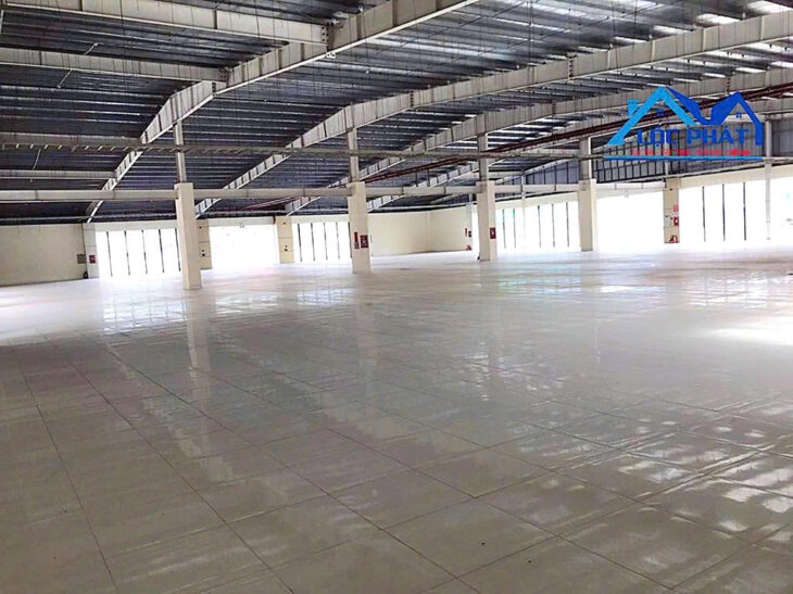 Cho thuê Showroom 2200m2 TP Biên Hòa, Đồng Nai giá 250t