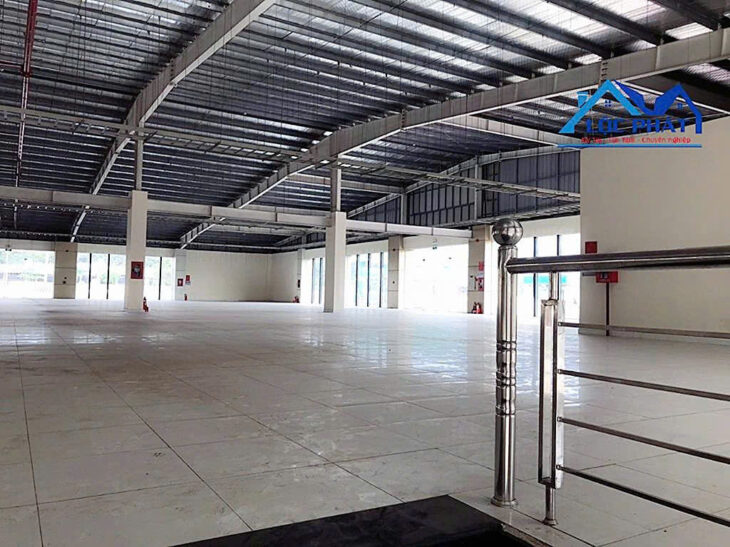 Cho thuê Showroom 2200m2 TP Biên Hòa, Đồng Nai giá 250t