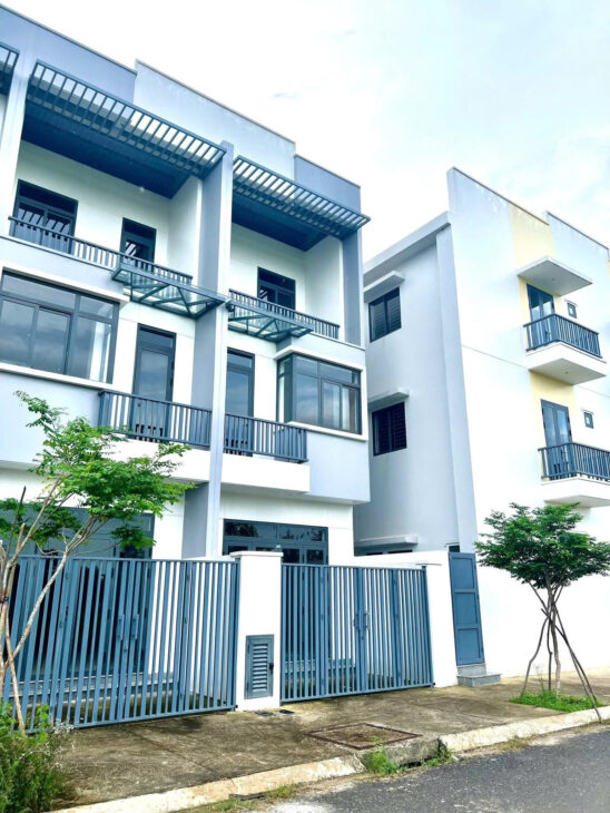 NHÀ ĐẸP – GIÁ TỐT – VỊ TRÍ ĐẮC ĐỊA