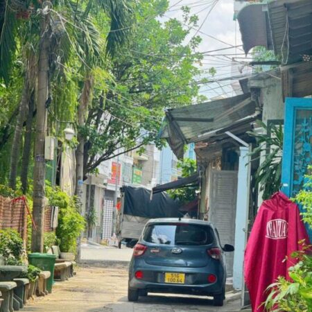 SIÊU PHẨM 3 TẦNG THIẾT KẾ HIỆN ĐẠI SANG TRỌNG – HẺM XE HƠI – KHU PHÂN LÔ – GẦN CHỢ THIẾC – CHỢ TRẦN SIÊU PHẨM 3 TẦNG THIẾT KẾ HIỆN ĐẠI SANG TRỌNG – HẺM XE HƠI – KHU PHÂN LÔ – GẦN CHỢ THIẾC – CHỢ TRẦN