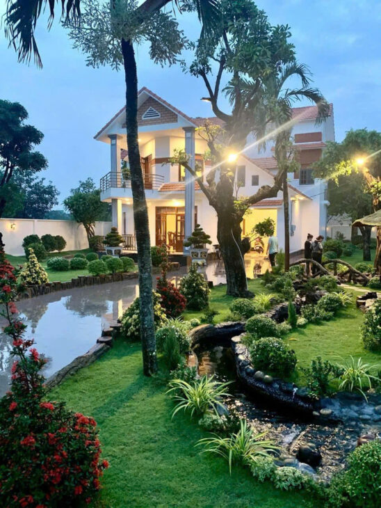 Bán Biệt Thự và khuôn viên đường Tân Xuân 2, Hóc môn ( cách 1 căn ra đường Tô Ký)