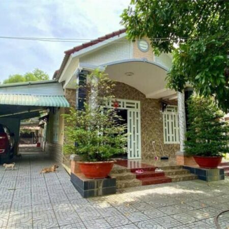 Bán biệt thự vườn, mặt tiền đường Lê Đức Thọ – Trung tâm TP. Phú Mỹ nay là phường Tân Thành TP HCM