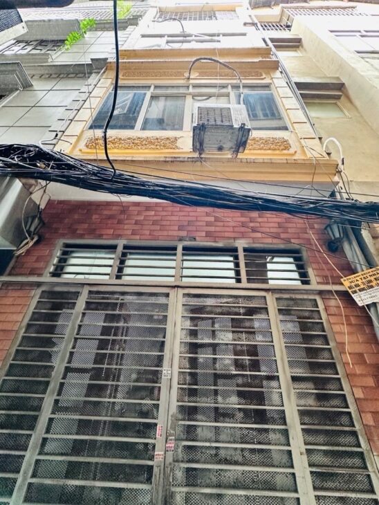 CẦU GIẤY DT 21M x4 TẦNG GIÁ 6,1 TỶ NGÕ THÔNG,15M RA Ô TÔ,DÂN XÂY