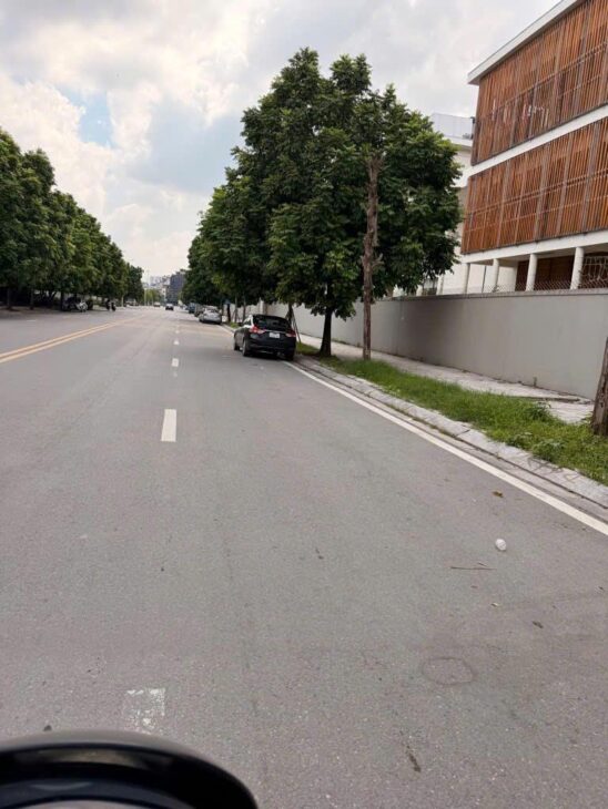 NHÀ ĐẸP LÕI NGỌC THỤY – NGÕ Ô TÔ VÀO NHÀ – 6 TẦNG THANG MÁY – FULL NỘI THẤT – GẦN CÔNG VIÊN, TRƯỜNG