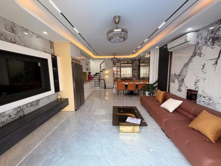 NHÀ ĐẸP LÕI NGỌC THỤY – NGÕ Ô TÔ VÀO NHÀ – 6 TẦNG THANG MÁY – FULL NỘI THẤT – GẦN CÔNG VIÊN, TRƯỜNG