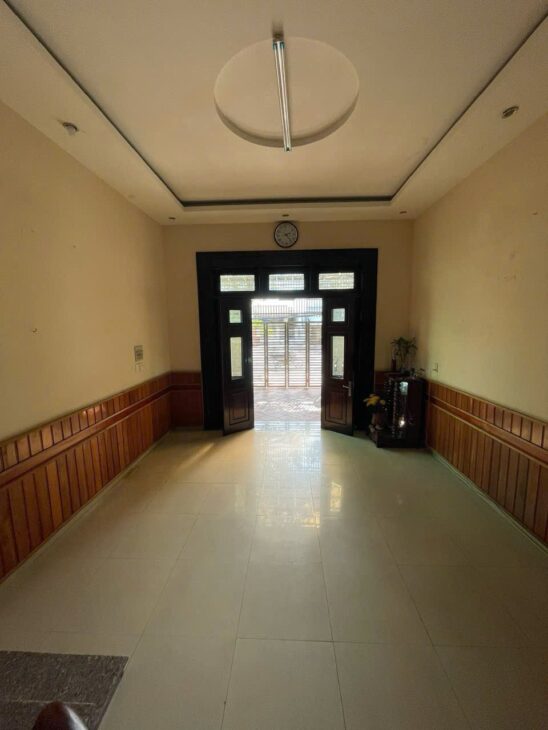 Nhà đẹp giá đầu tư. CC bán nhà mặt tiền Lê Hồng Phong, Nam Nha trang.