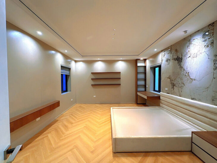 HOÀNG VĂN THÁI – THANG MÁY – NHÀ ĐẸP – 2 MẶT THOÁNG 50m2 6 tầng mt 8.4 tỷ Giá 15.8 tỷ