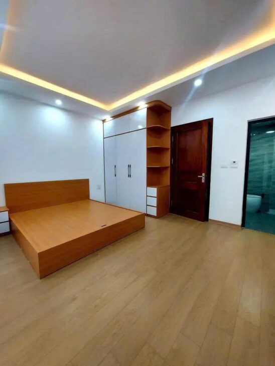 BÁN NHÀ 5 TẦNG ngay phố Phan Đình Giót giao cắt QUANG TRUNG – HÀ ĐÔNG , DT 30M, MT 4.2M , Giá 7.3