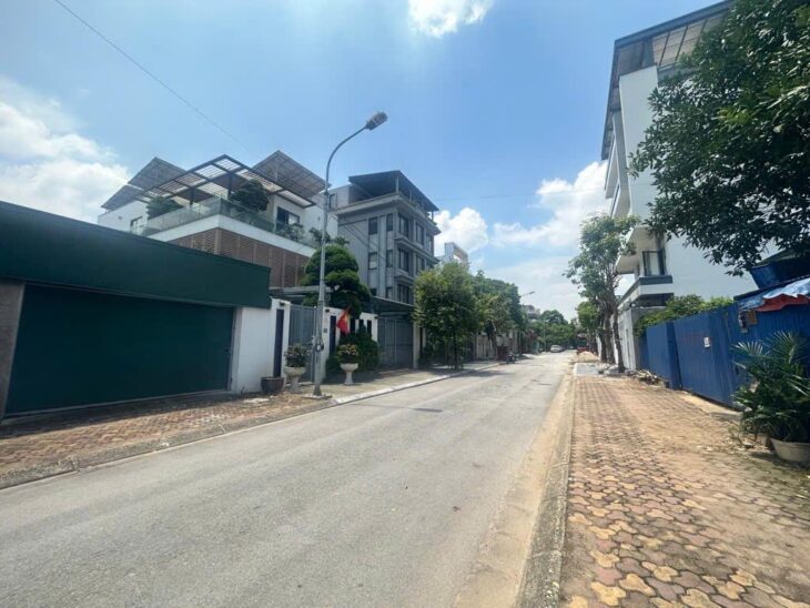 BÁN ĐẤT 330M² KIM QUAN THƯỢNG – VIỆT HƯNG – MẶT TIỀN 12.2M – ĐƯỜNG 12M – GIÁ 68 TỶ