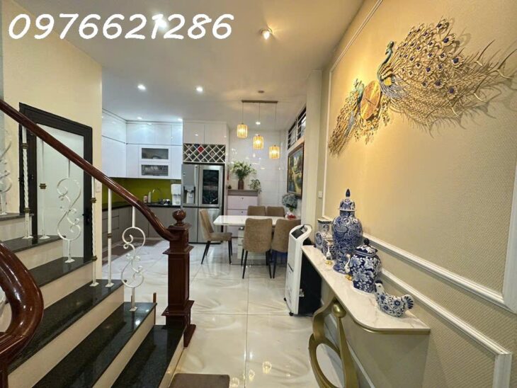 🔥 SIÊU PHẨM LÔ GÓC NGỌC THỤY – BỒ ĐỀ – FULL NỘI THẤT – Ô TÔ TRÁNH – KHU VIP GẦN TRƯỜNG PHÁP, CÔNG