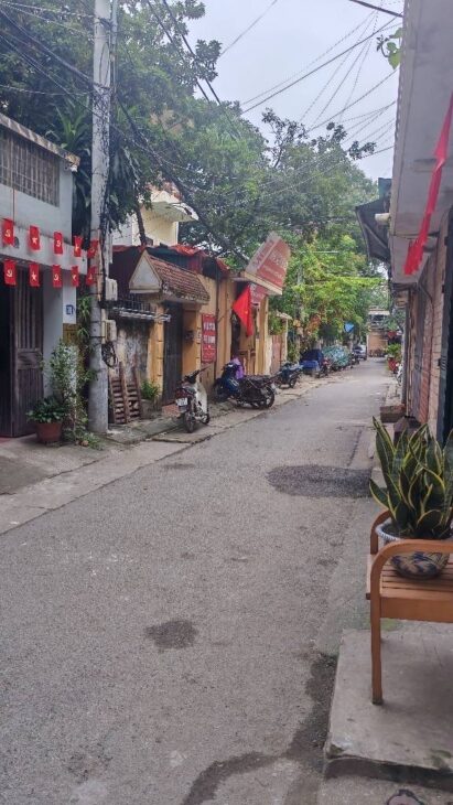 TẬP THỂ MAI DỊCH 70M-3 NGỦ,CHỈ 4,2 TỶ-Ô TÔ ĐỖ CẦU THANG,FULL NỘI THẤT