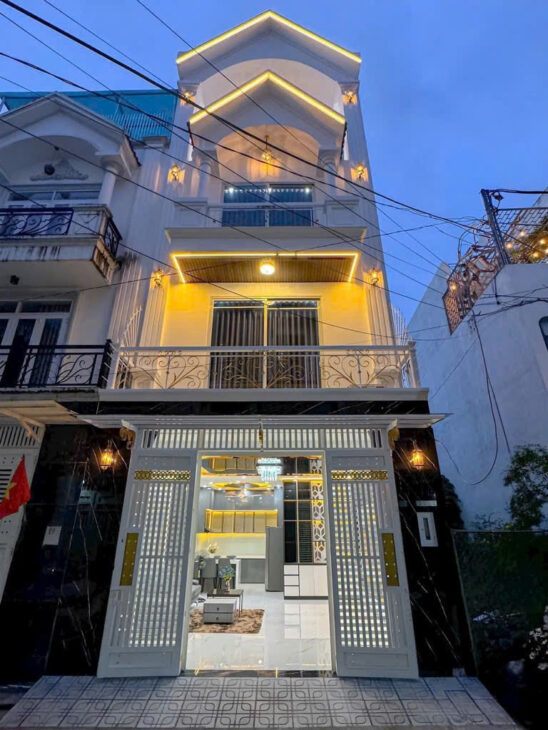 Bán ngôi nhà Hẻm Xe Hơi 7M – 4 Tầng – 5PN – Huỳnh Tấn Phát – Chỉ Nhỉnh 7T