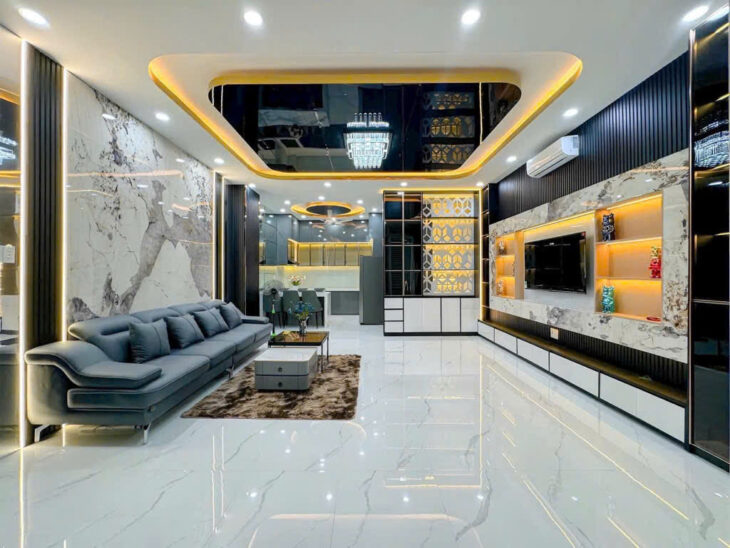 Bán ngôi nhà Hẻm Xe Hơi 7M – 4 Tầng – 5PN – Huỳnh Tấn Phát – Chỉ Nhỉnh 7T