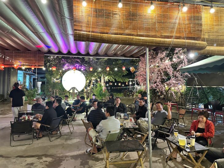 MẶT BẰNG ĐẸP- GIÁ TỐT cần sang nhượng nhanh quán coffe đang kinh doanh tốt tại huyện Gia Lâm, HN