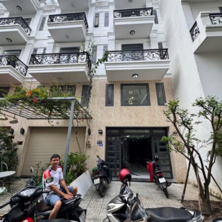 ĐƯỜNG 12M, NHÀ ĐẸP 4 LẦU RẤT ĐẸP FULL NỘI THẤT XỊN XÒ, VỊ TRÍ ĐẸP