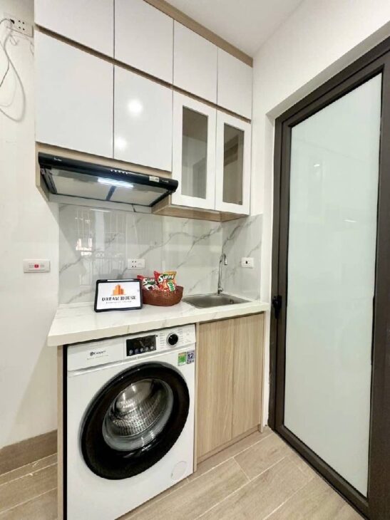 TÒA CCMN HOA BẰNG DT 40M x6 TẦNG THANG MÁY 13,8 TỶ-2 THOÁNG-10 PHÒNG KK,PCCC CHUẨN