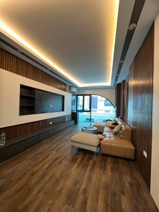 Vị trí vàng, bán nhà mặt phố Kim Mã Thượng 7 tầng thang máy, 80m, giá 34 tỷ