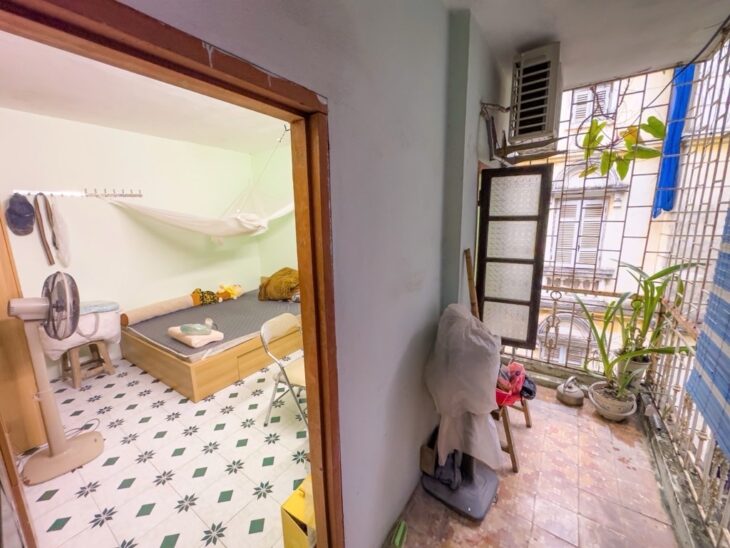 CẦU GIẤY DT 30M x4 TẦNG CHỈ 6 TỶ,LÔ GÓC,MẶT NGÕ THÔNG KINH DOANH,15M Ô TÔ TRÁNH