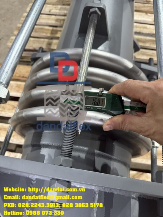KHỚP NỐI MỀM INOX – GIẢI PHÁP CHỐNG RUNG, BÙ GIÃN NỞ CHO ĐƯỜNG ỐNG