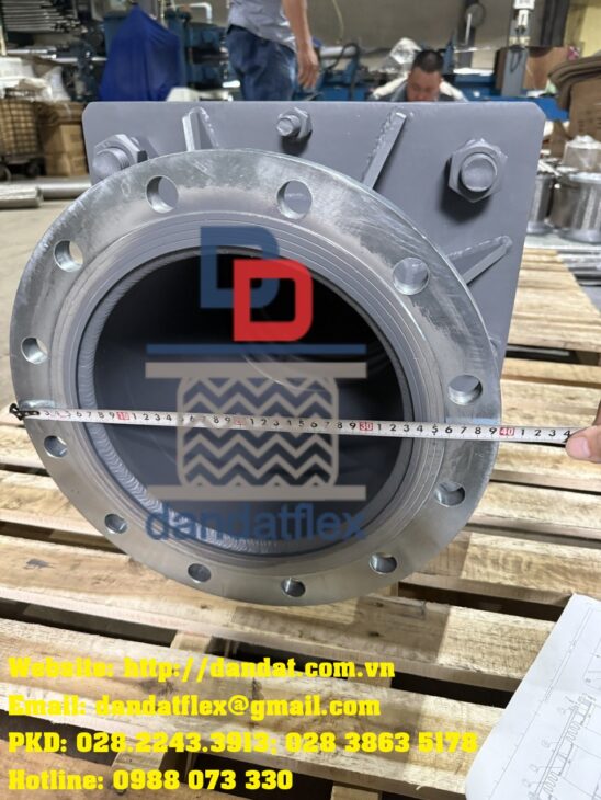 KHỚP NỐI MỀM INOX – GIẢI PHÁP CHỐNG RUNG, BÙ GIÃN NỞ CHO ĐƯỜNG ỐNG