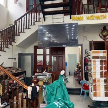 VỪA Ở, VỪA LÀM VP KD, SHOWROOM Bán nhà 3 tầng mặt tiên đường lê Hồng Phong, Nam Nha Trang (Phước