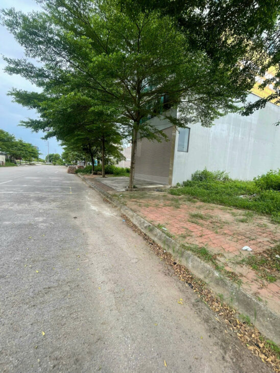 SIÊU PHẨM TRUNG TÂM VAI RÉO – PHÚ CÁT – HOÀ LẠC DÀNH CHO BÁC NÀO ĐANG TÌM LÔ ĐẸP ĐỂ Ở HOẶC ĐẦU TƯ