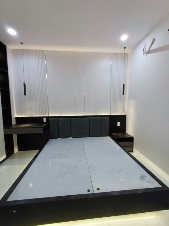 Mặt Tiền CXBH Quận 10, DT:4.5×15, T+5L Gái 18.5 tỷ TL