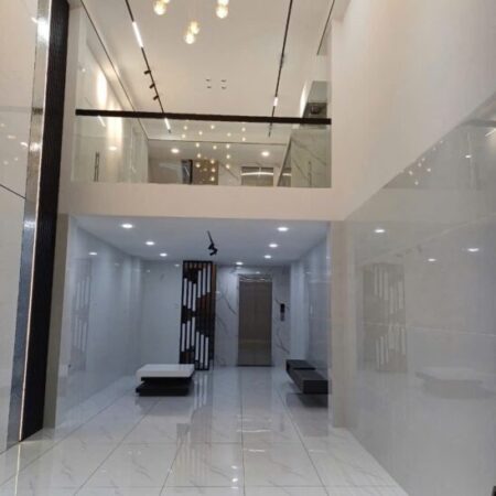 Mặt Tiền CXBH Quận 10, DT:4.5×15, T+5L Gái 18.5 tỷ TL